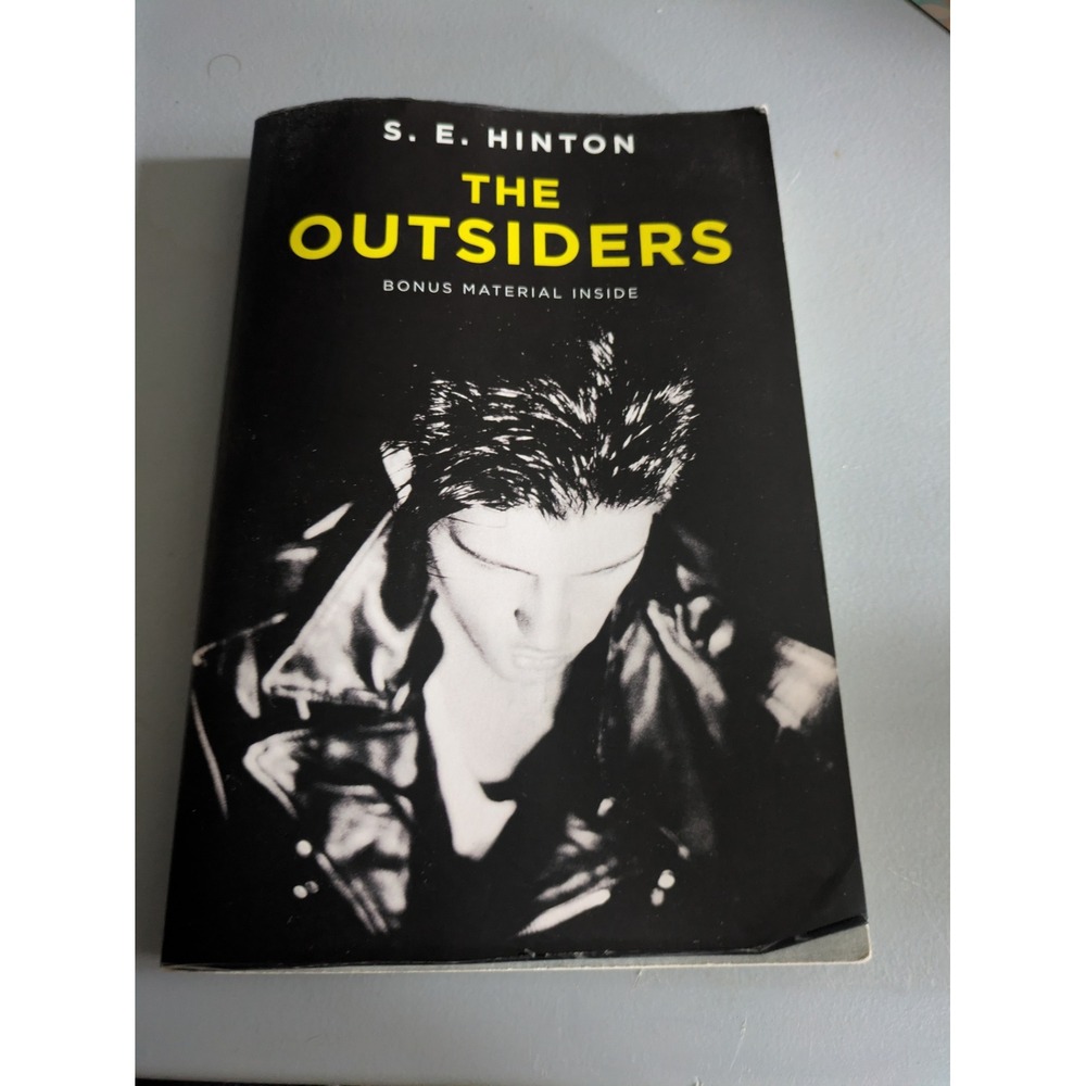 The Outsiders by S.E. Hinton Paperback Penguin Books Viking ISBN 9780142407332